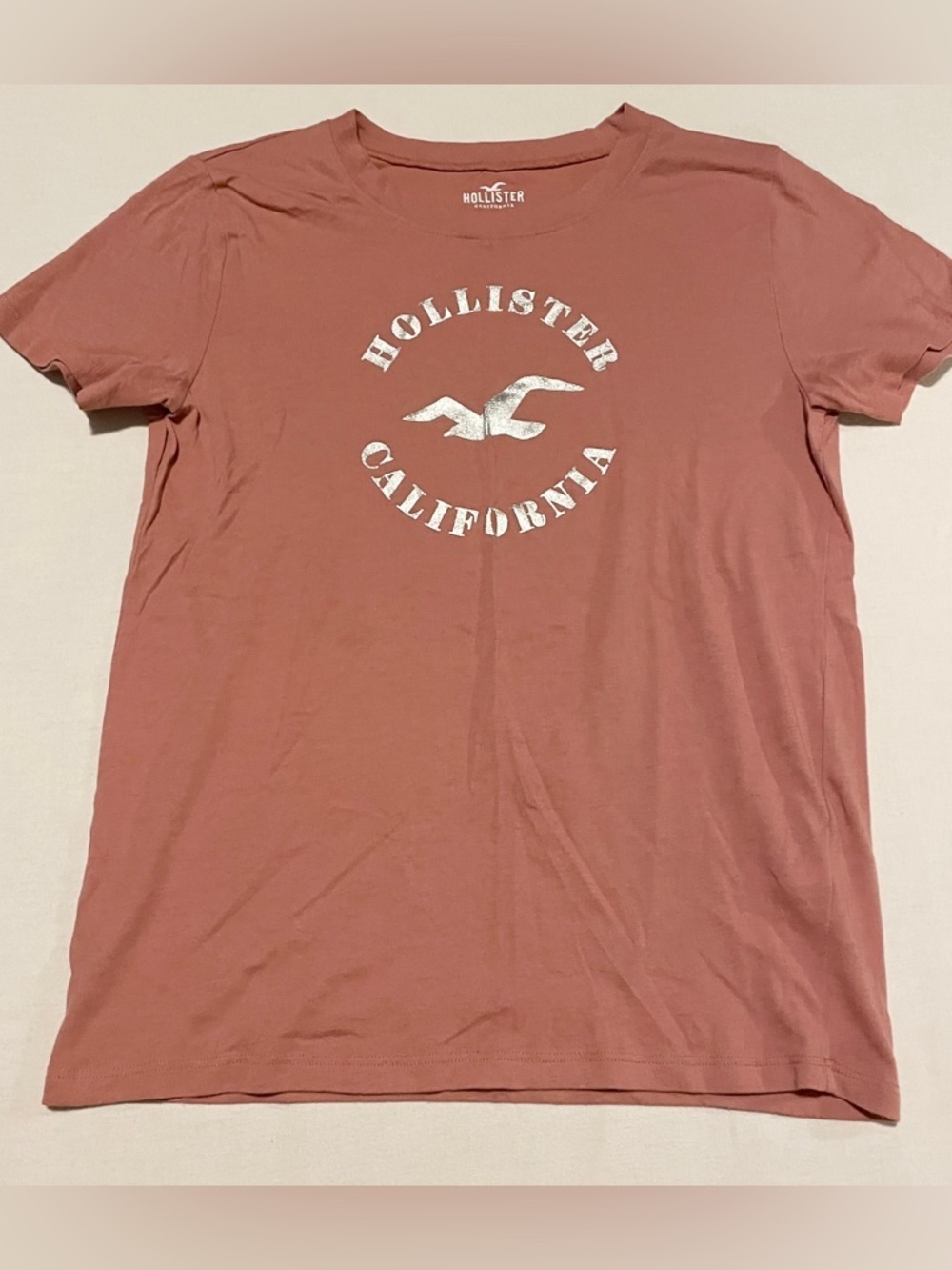 Hollister Mauve Pink Easy T-Shirt Silver Foil Logo Tee Size Small